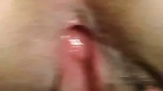 La chaude brune bronzée Mia vidéo pornographique noir Pearl se fait piquer dans la chatte pour le sexe missionnaire