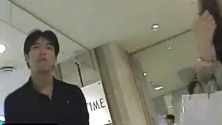 Une salope blanche aux courbes pâles et perverses meilleure video porno se fait brutalement baiser par un mec noir fort