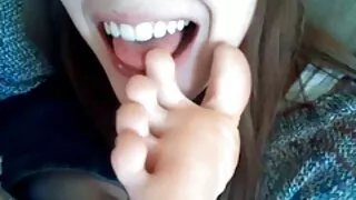 Tyra Lex, femme de chambre en ébène video x gratuit youporn chaude et fumante, atteint l'orgasme éjacule