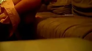 Un groupe de mecs et de filles coquines s'amusent à la porno vidéos français fête d'anniversaire