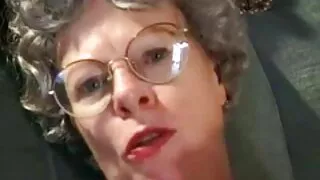 Spencer Bliss, fille ébène aux cheveux bouclés, vidéos porno chatte montre son corps mince