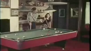 Busty poussin ébène sex gratuit xxx a des relations sexuelles spontanées sur la table de billard
