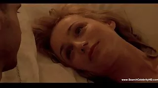 Une blonde en chaleur ne peut pas sxs arab gratuit manger la délicieuse chatte chauve de Cadence Lux